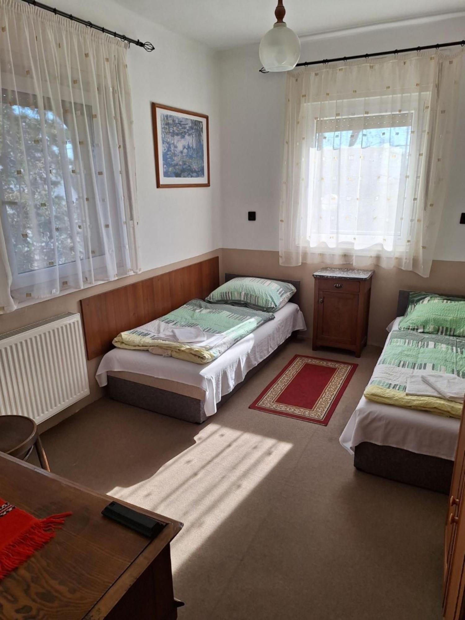 Fenyo Panzio Bed & Breakfast Mezokovesd Exterior photo